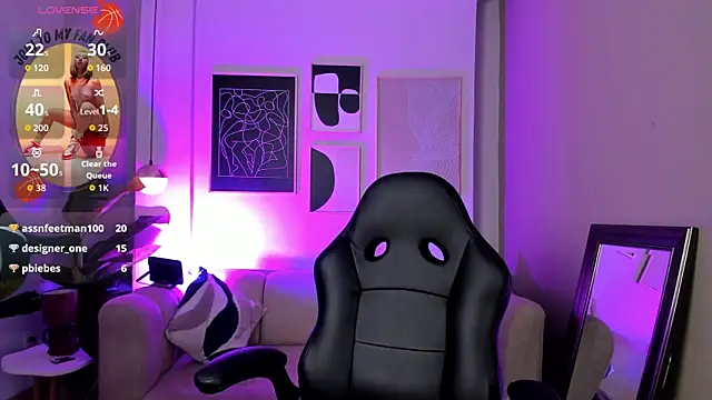 Snapshot of _cloe_martinez chatting on 17, 9, 2025 cloe martinez online show from 17, 9, 2025