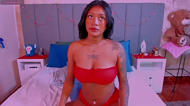 JulianaMiller online show from 25, 12, 2024