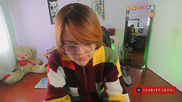 Scarletleon77 online show from 13, 2, 2025