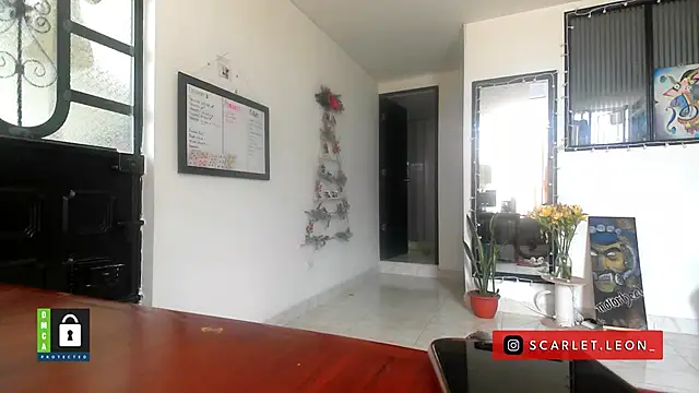 Scarletleon77 online show from 19, 12, 2025