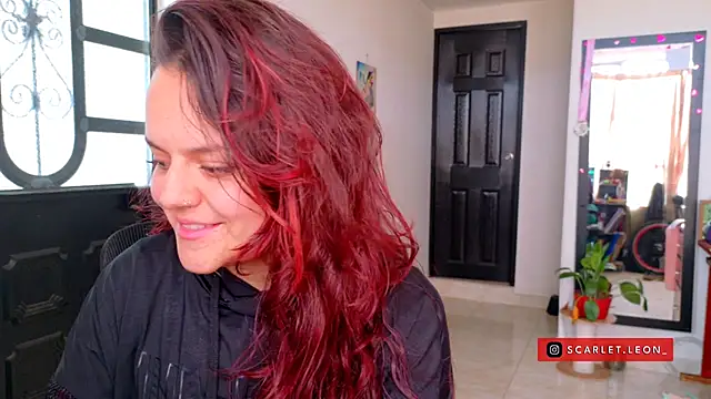 Snapshot of Scarletleon77 chatting on 3, 8, 2026 Scarletleon77 online show from 3, 8, 2026