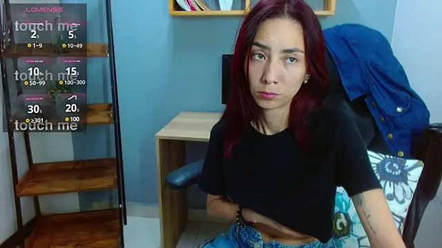 Erika Stevens online show from 18, 12, 2024