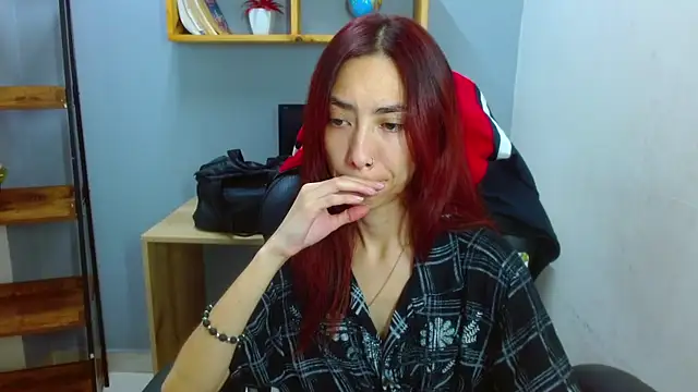 Erika Stevens online show from 27, 12, 2024