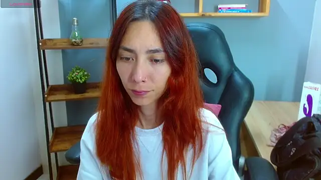 Erika Stevens online show from 28, 2, 2025