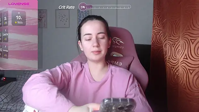 SweetieKendl online show from 28, 2, 2025