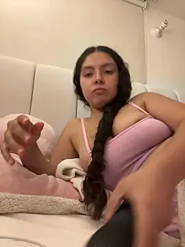 Snapshot of Nathcurly_ chatting on 7, 10, 2025 Nathcurly online show from 7, 10, 2025