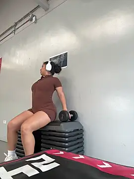 Nathcurly  online show from 14, 4, 2026