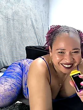 Snapshot of debboraWagner chatting on 10, 5, 2026 debboraWagner online show from 10, 5, 2026