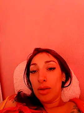 Anniespears online show from 6, 3, 2026