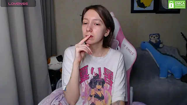 Snapshot of LeahGottty chatting on 6, 2, 2025 LeahGottty online show from 6, 2, 2025