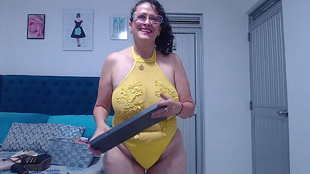 ClayrRosse online show from 7, 6, 2026