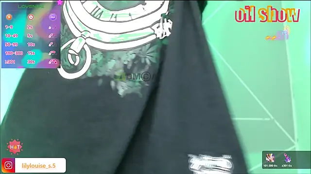 lilylouisee online show from 11, 11, 2025