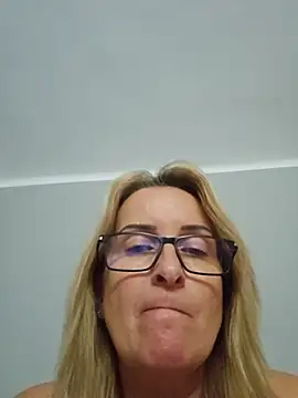 Snapshot of Steffi45 chatting on 10, 7, 2026 Steffi45 online show from 10, 7, 2026