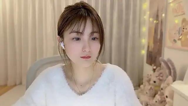 Snapshot of SHUIshui_ chatting on 4, 1, 2025 SHUIshui  online show from 4, 1, 2025
