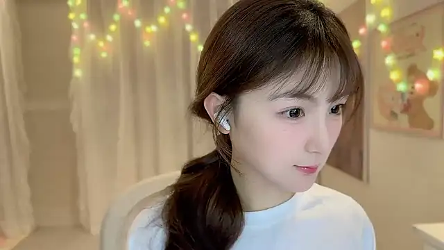 Snapshot of SHUIshui_ chatting on 7, 2, 2025 SHUIshui  online show from 7, 2, 2025