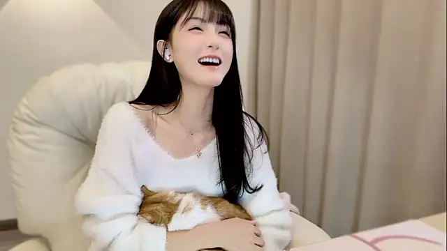 Snapshot of SHUIshui_ chatting on 21, 10, 2025 SHUIshui  online show from 21, 10, 2025