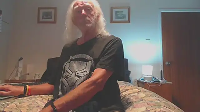 Snapshot of WaverlyKernow chatting on 28, 6, 2026 WaverlyKernow online show from 28, 6, 2026