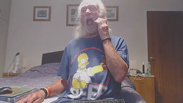 Snapshot of WaverlyKernow chatting on 2, 7, 2026 WaverlyKernow online show from 2, 7, 2026