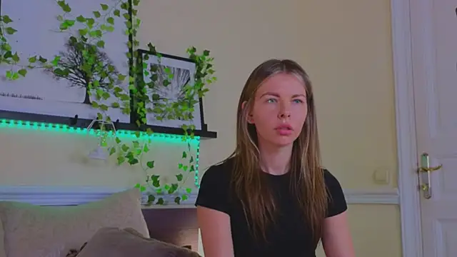 Real Tini online show from 14, 3, 2025