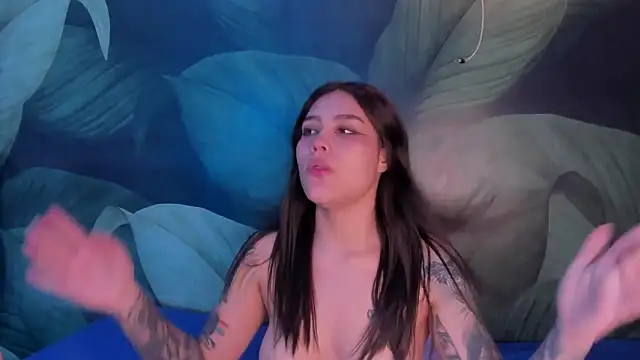 Snapshot of sweett_dirty chatting on 12, 1, 2025 sweett dirty online show from 12, 1, 2025