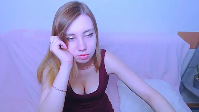 Snapshot of AliceFire_ chatting on 3, 7, 2026 AliceFire online show from 3, 7, 2026