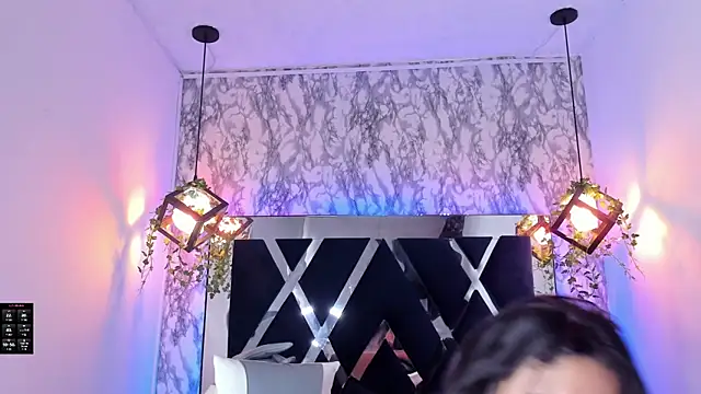 Lia 14  online show from 5, 1, 2025