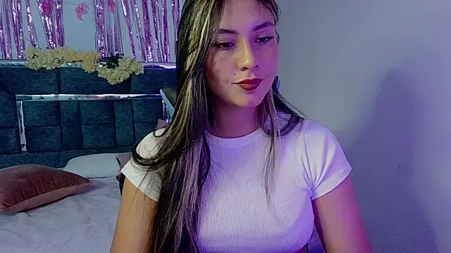 Lia 14  online show from 25, 9, 2025