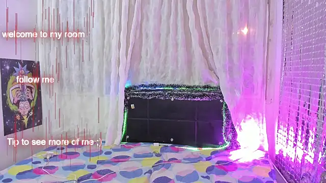 Snapshot of Megan_Miles02 chatting on 19, 12, 2024 Megan Miles02 online show from 19, 12, 2024