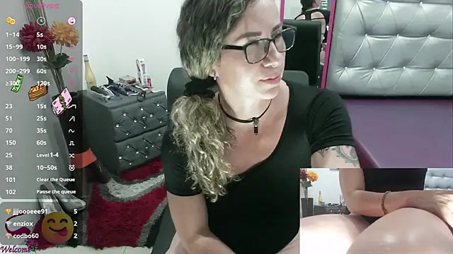 ViickySexy online show from 13, 2, 2025