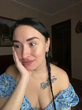 Roxana Bell online show from 4, 3, 2026