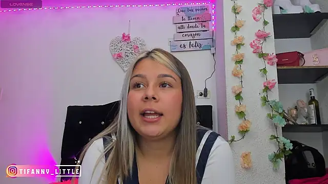 Snapshot of little_tifanny82 chatting on 17, 12, 2024 little tifanny82 online show from 17, 12, 2024