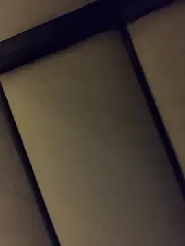 BobbyQ29 online show from 4, 12, 2025