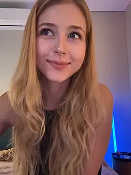Snapshot of LunaRase chatting on 28, 7, 2026 LunaRase online show from 28, 7, 2026