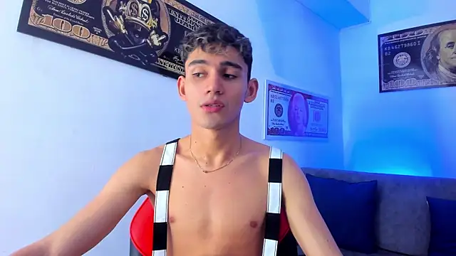 Snapshot of EstebanPerez_ chatting on 21, 12, 2024 EstebanPerez online show from 21, 12, 2024