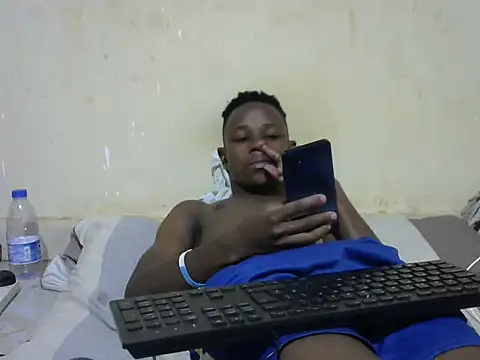 Snapshot of swthairydic chatting on 2, 10, 2025 swthairydic online show from 2, 10, 2025