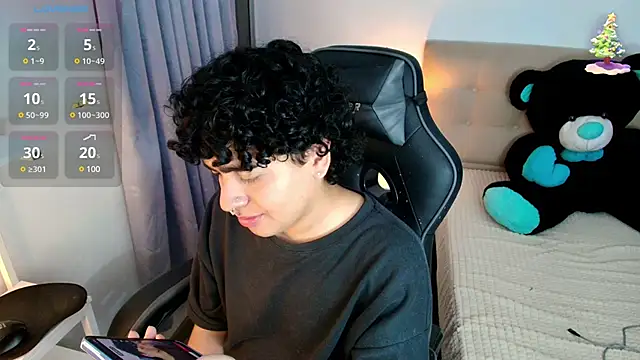  nickconnor01 online show from 5, 12, 2024