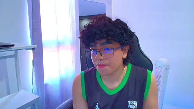  nickconnor01 online show from 20, 1, 2025