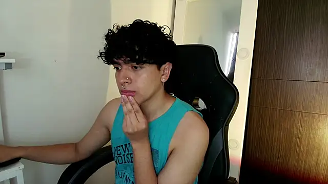  nickconnor01 online show from 26, 2, 2025