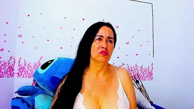 Snapshot of HorniestMilf chatting on 7, 7, 2026 HorniestMilf online show from 7, 7, 2026