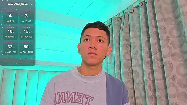 Snapshot of JulianRose_1 chatting on 17, 1, 2025 JulianRose 1 online show from 17, 1, 2025