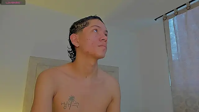 Snapshot of JulianRose_1 chatting on 18, 9, 2025 JulianRose 1 online show from 18, 9, 2025