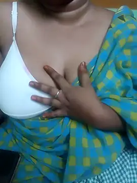 Snapshot of tamil_monasexy chatting on 2, 1, 2025 tamil monasexy online show from 2, 1, 2025