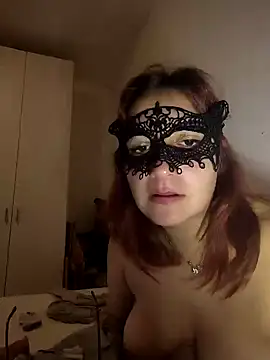 Snapshot of xxcatwomanxx chatting on 8, 12, 2024 xxcatwomanxx online show from 8, 12, 2024