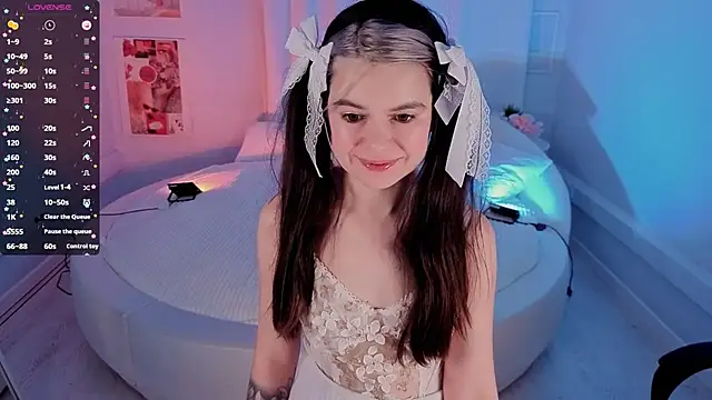 Lil Amelie online show from 11, 10, 2025