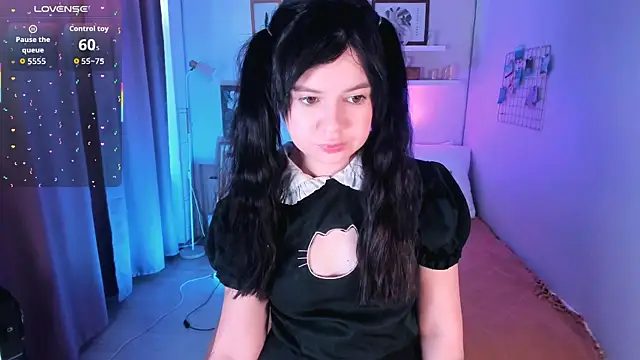 Snapshot of Lil_Amelie chatting on 14, 7, 2026 Lil Amelie online show from 14, 7, 2026