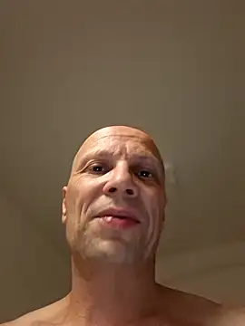 Snapshot of wedge75 chatting on 5, 6, 2026 wedge75 online show from 5, 6, 2026