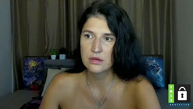 Alianna Solo Kisses online show from 11, 9, 2025