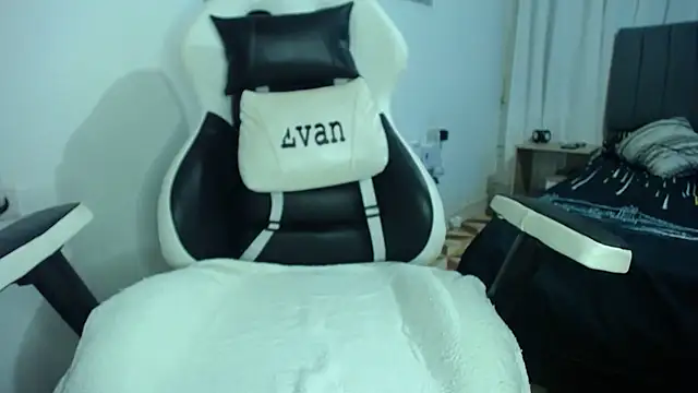 Valerioe online show from 1, 3, 2025