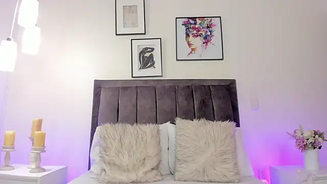 helen mooree online show from 12, 3, 2026