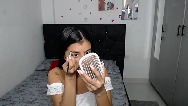 Snapshot of floweer_ chatting on 30, 9, 2025 floweer  online show from 30, 9, 2025